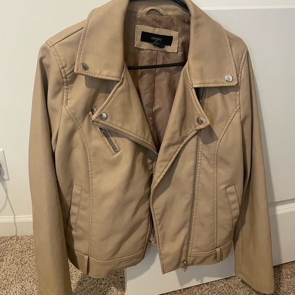 Forever 21 Jackets & Blazers - Trendy faux leather Moto Jacket- Perfect for fall!